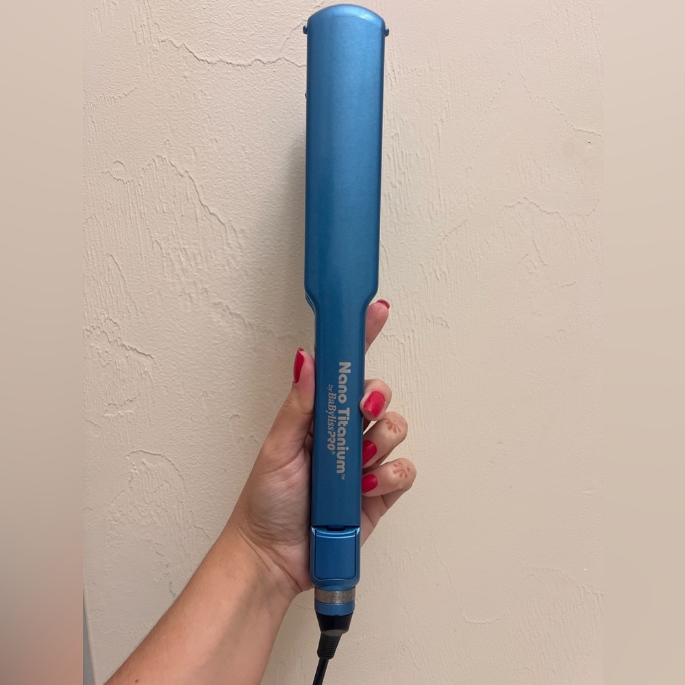 BaBylissPRO Nano Titanium Flat Iron